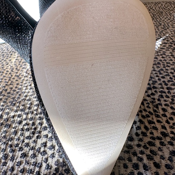 BLACK SEQUIN HEELS - Picture 5 of 10